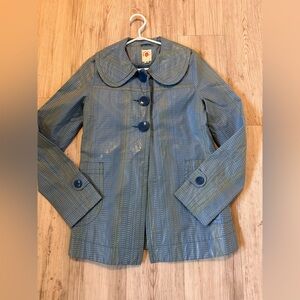 Tulle size medium rain jacket
